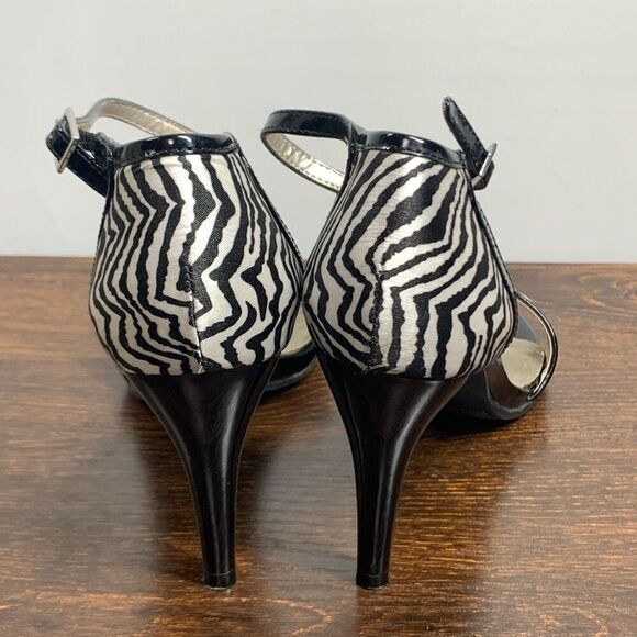 Dana Buchman Women's Majorca Zebrasin Ankle Strap Gladiator Heels Black Size 7 - Picture 7 of 8